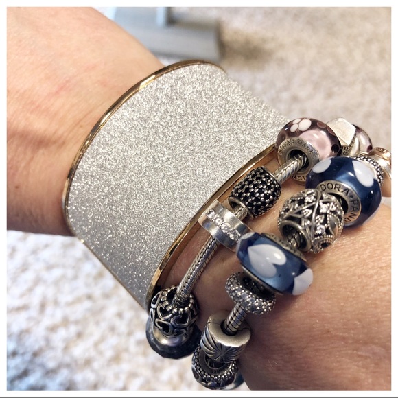 CRYSTAL COLLECTION CUFF - Picture 5 of 6